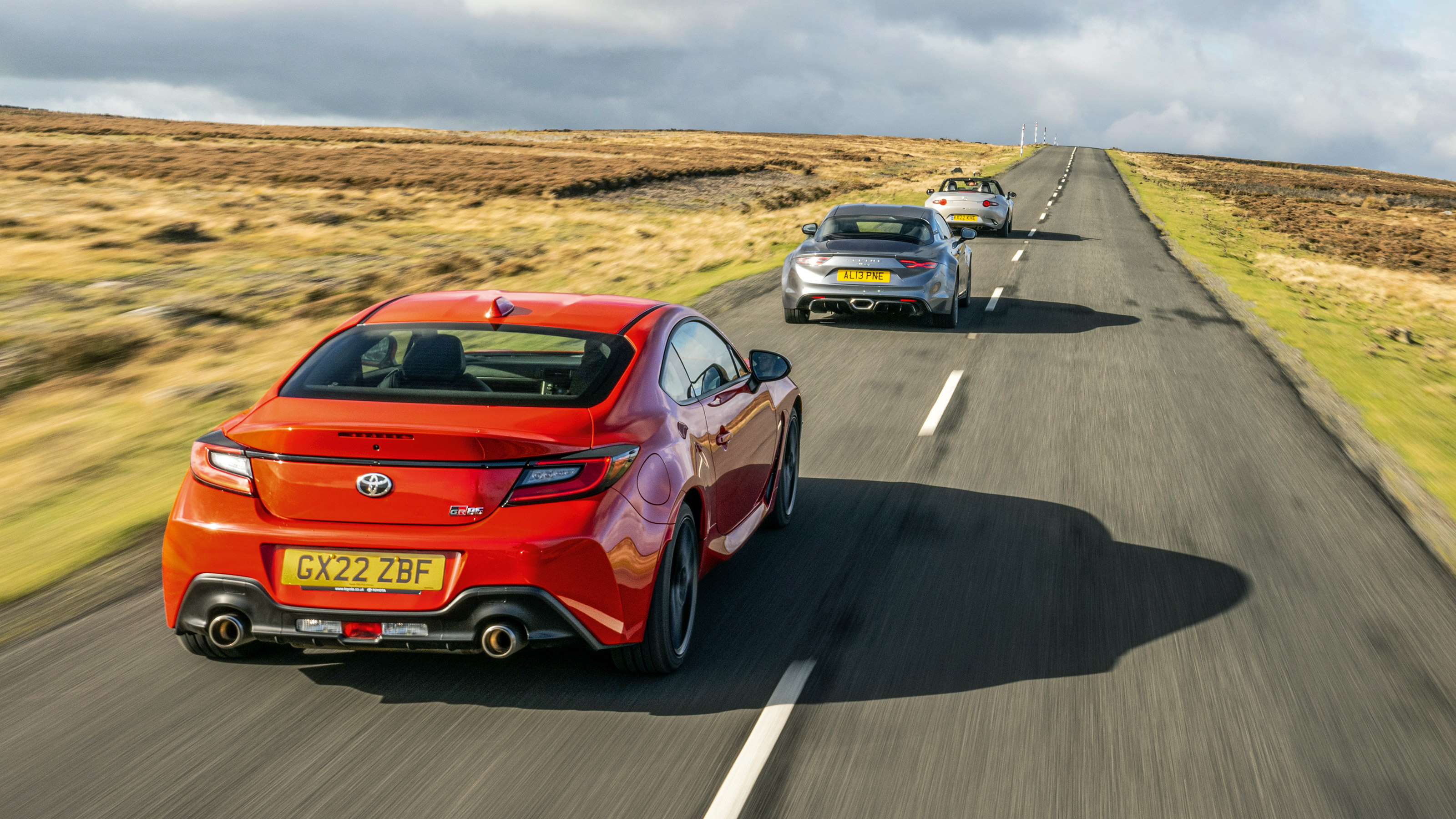 Toyota GR86 v Mazda MX-5 v Alpine A110 GT