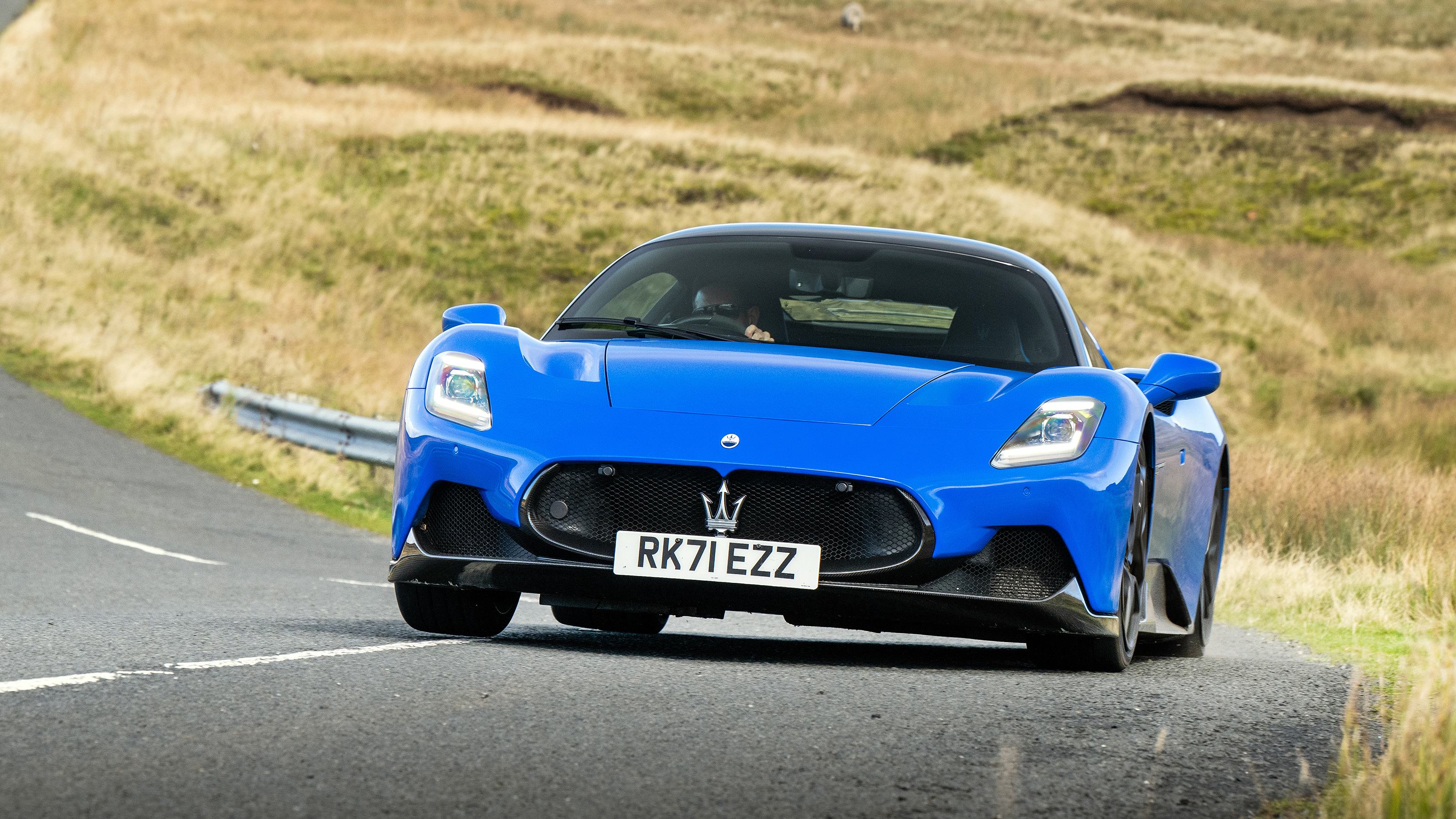 Best driver's cars 2023 - Maserati MC20