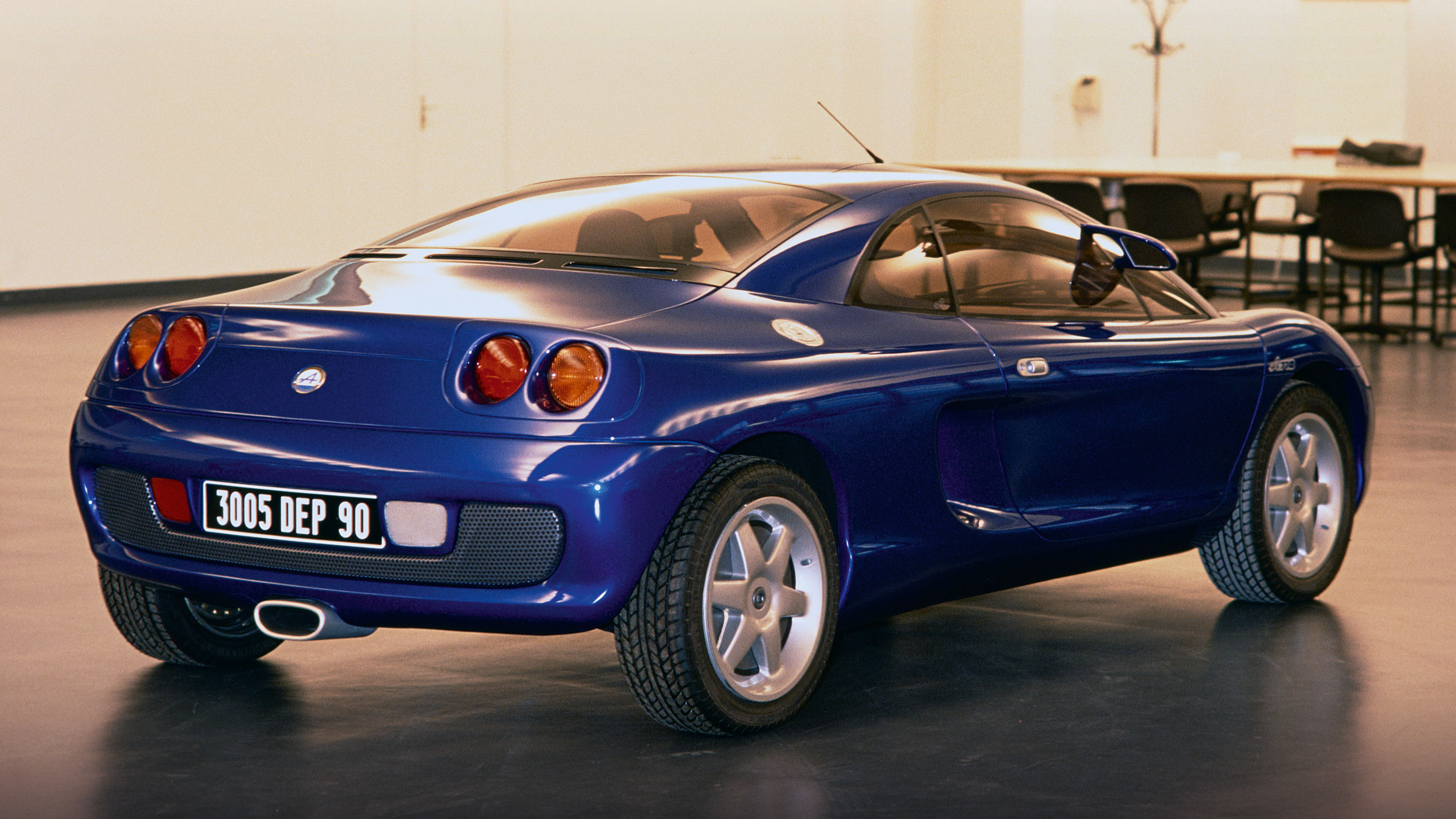  Alpine A710