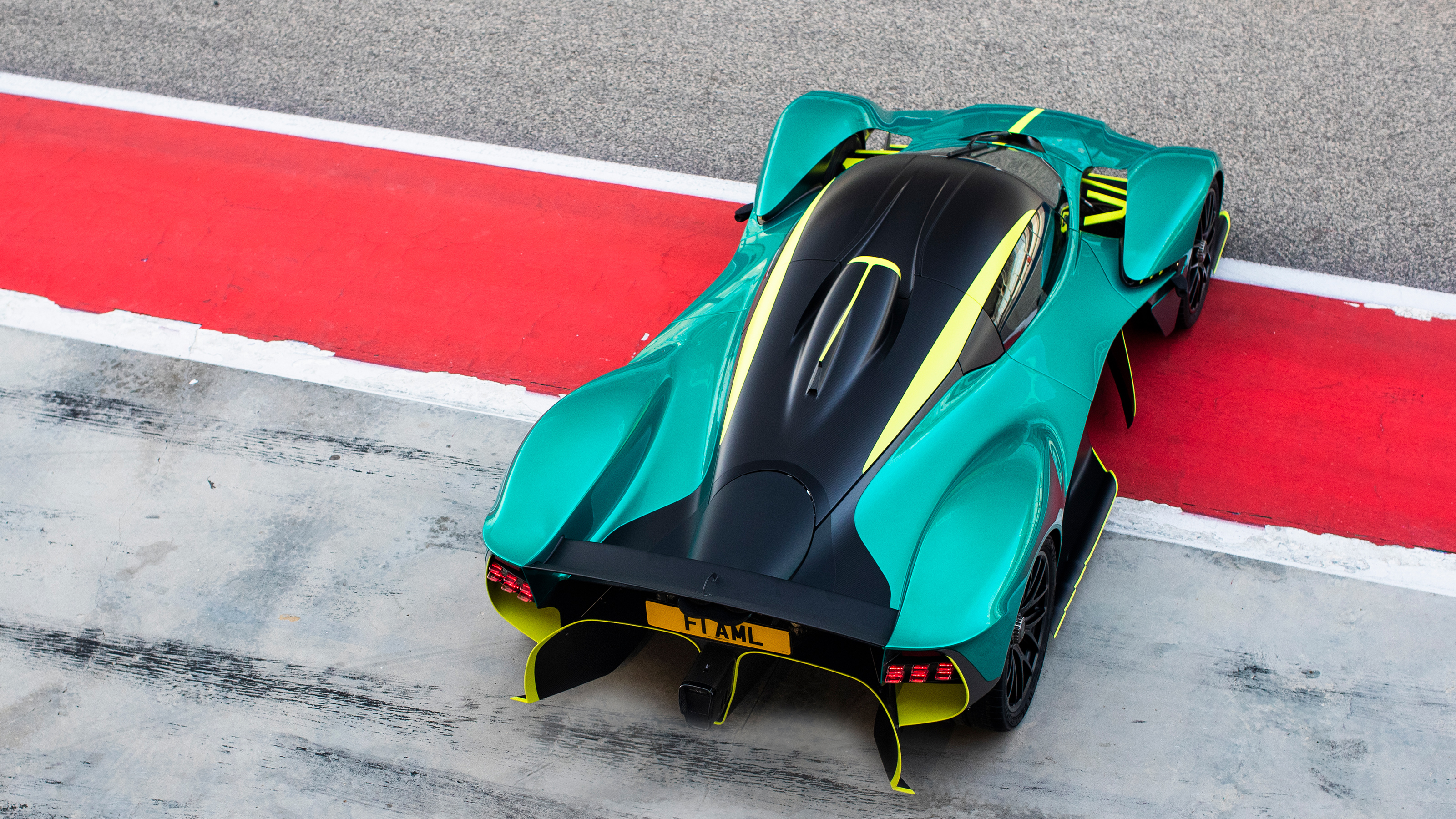 Aston Martin Valkyrie - static