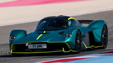 Aston Martin Valkyrie - front