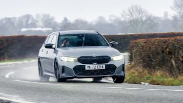 BMW M340i xDrive Touring - cornering 2