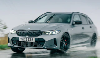 BMW M340i xDrive Touring - cornering