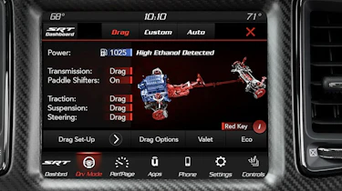 Dodge Challenger SRT Demon 170 - infotainment