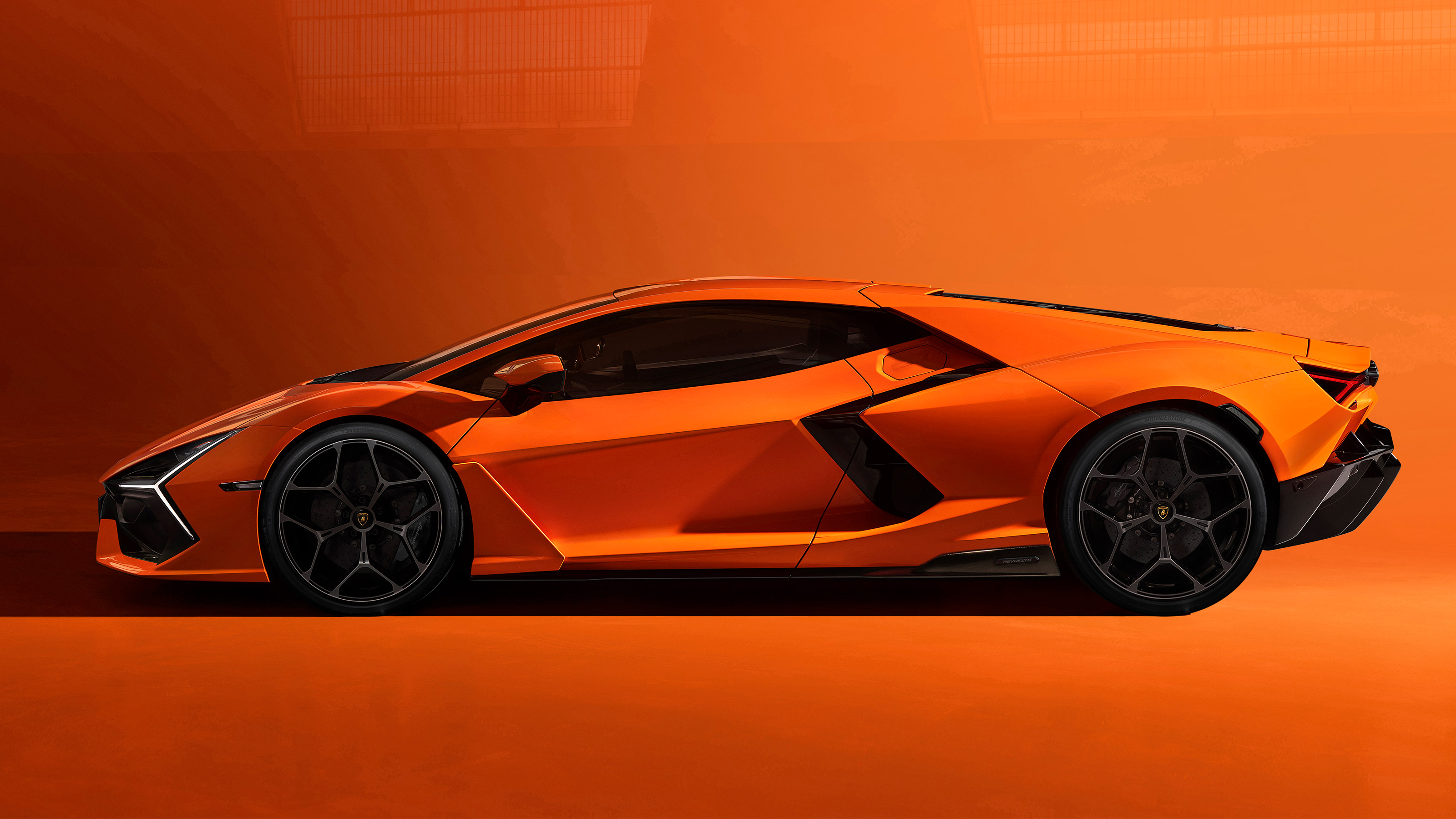 Lamborghini Revuelto