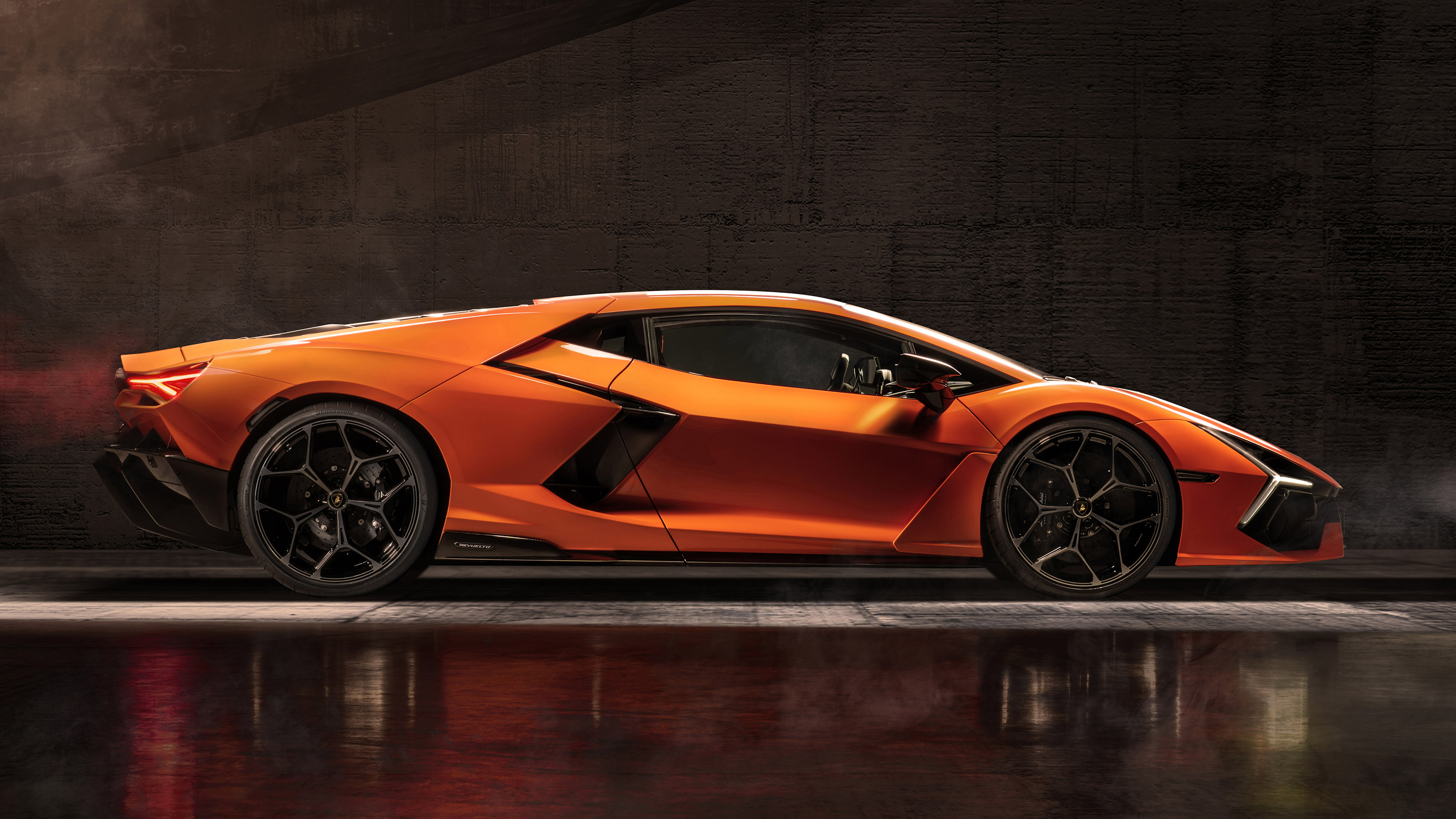 Lamborghini Revuelto