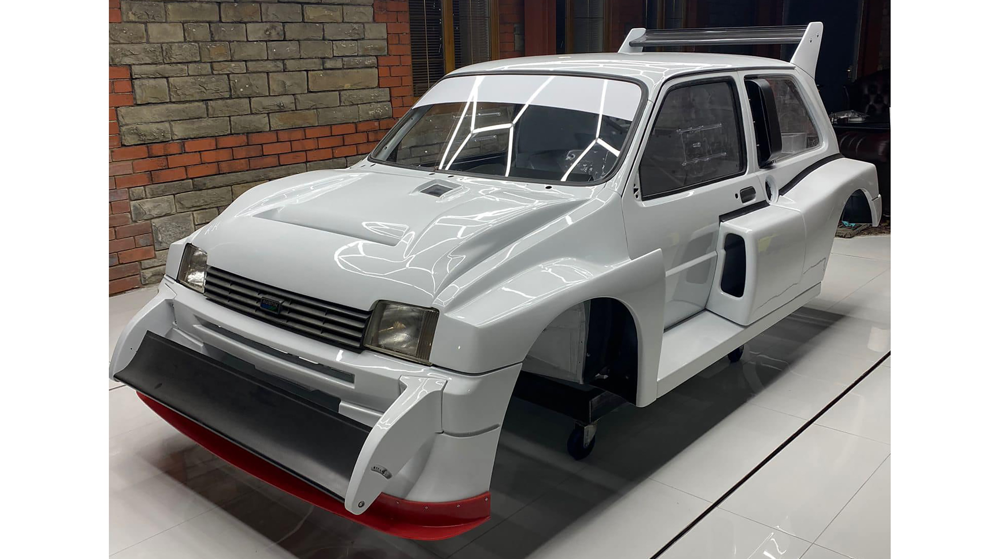 MST Metro 6R4 - front 2