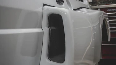 MST Metro 6R4 - side vent