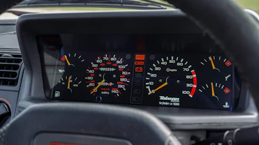 Peugeot 205 GTI Tolman Edition - digital dash
