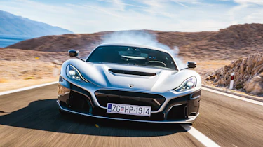 Rimac Nevera vs Bugatti Chiron Super Sport - Rimac burnout