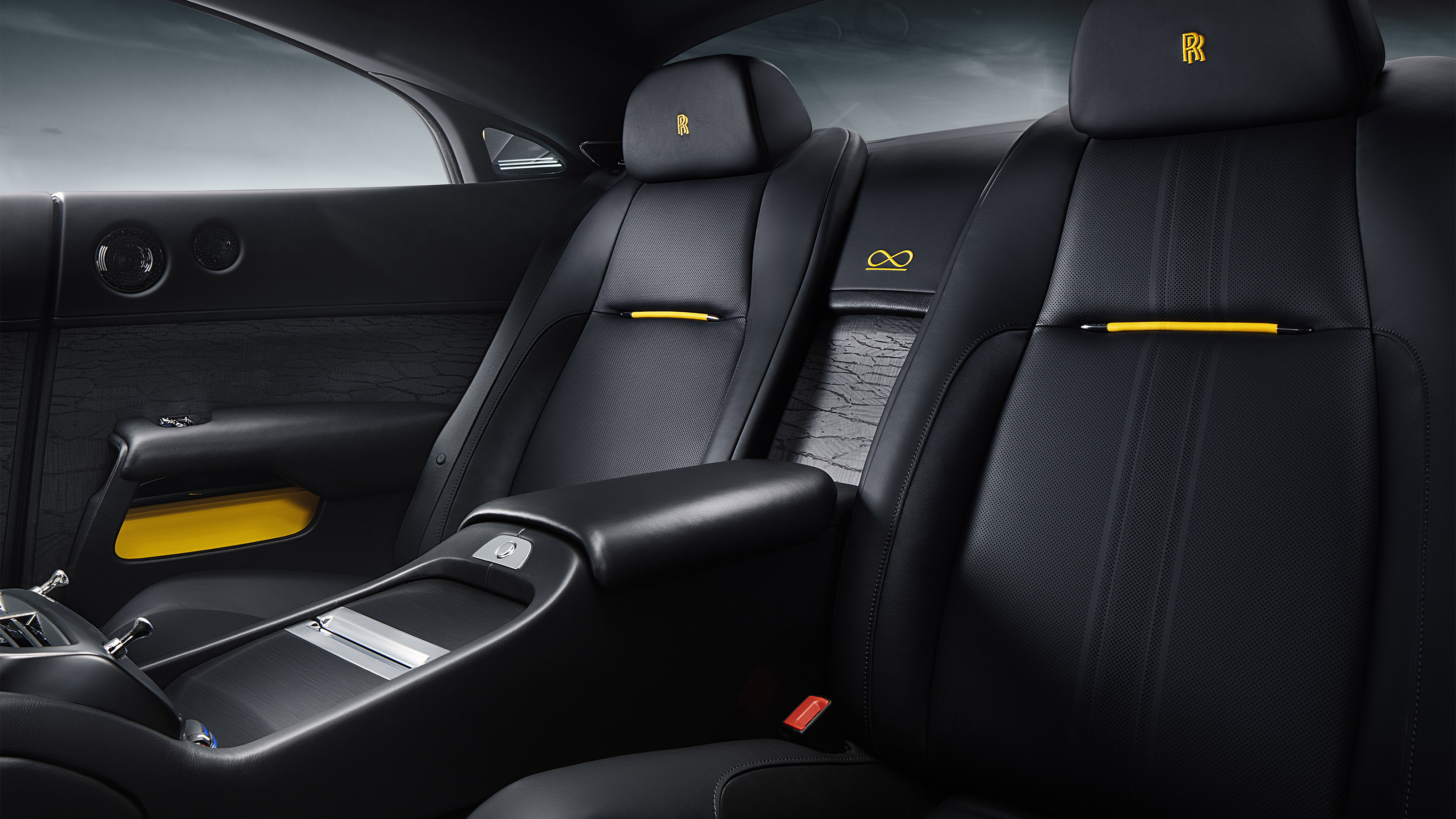 Rolls-Royce Wraith Black Arrow