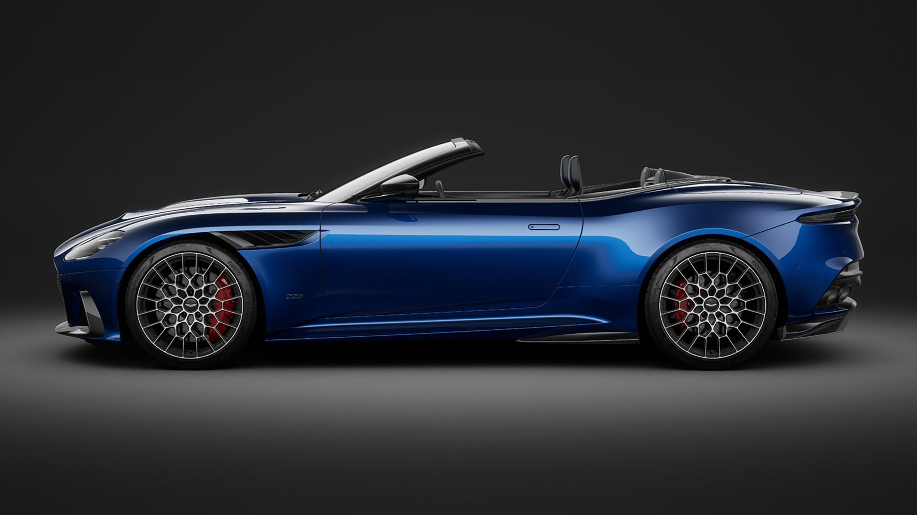 Aston Martin DBS 770 Ultimate Volante
