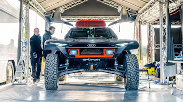 Audi RS Q e-tron dakar drive