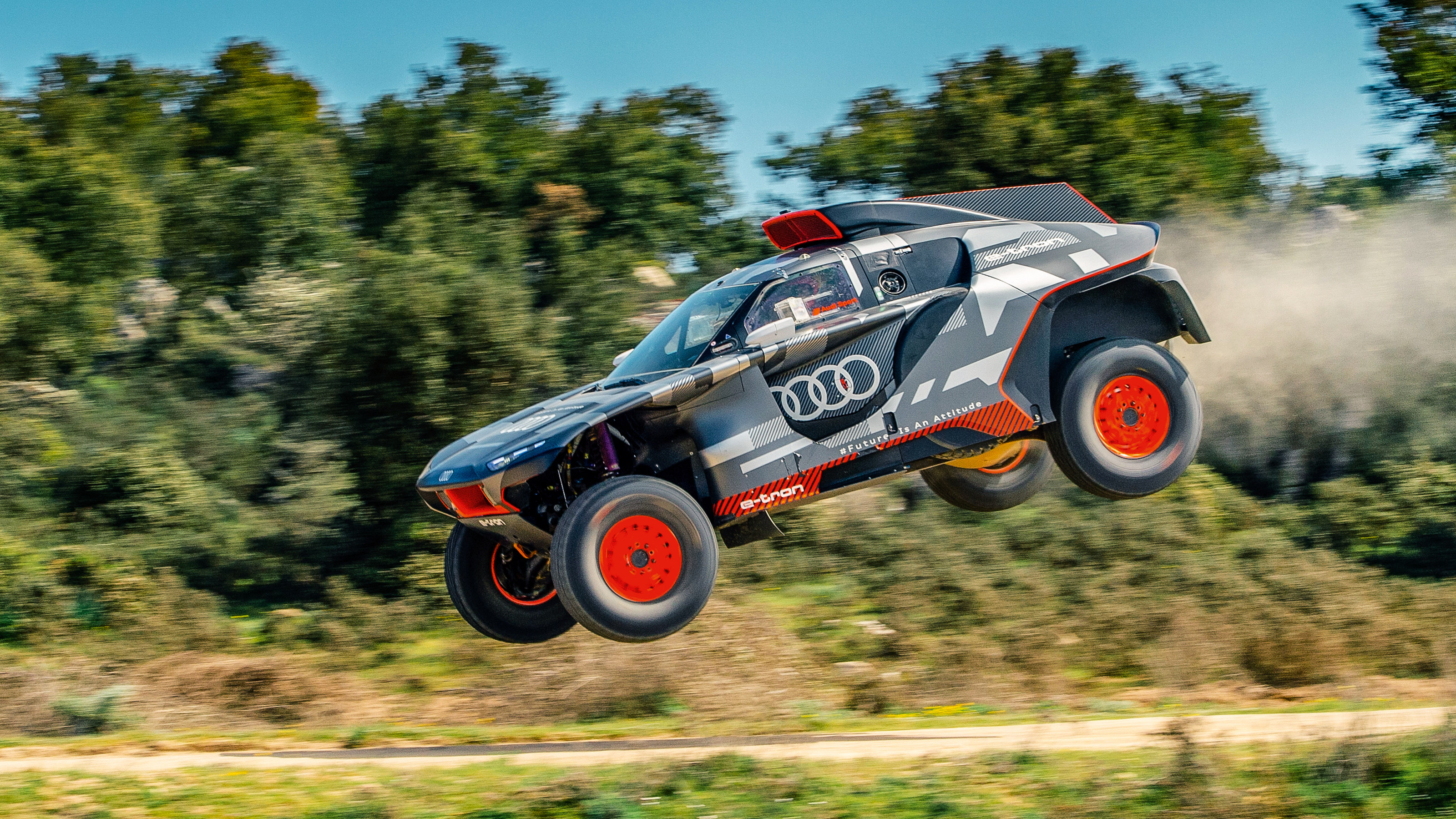 Audi RS Q e-tron dakar drive