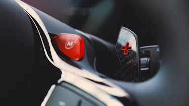 BMW XM Label Red – M button
