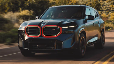 BMW XM Label Red – front tracking