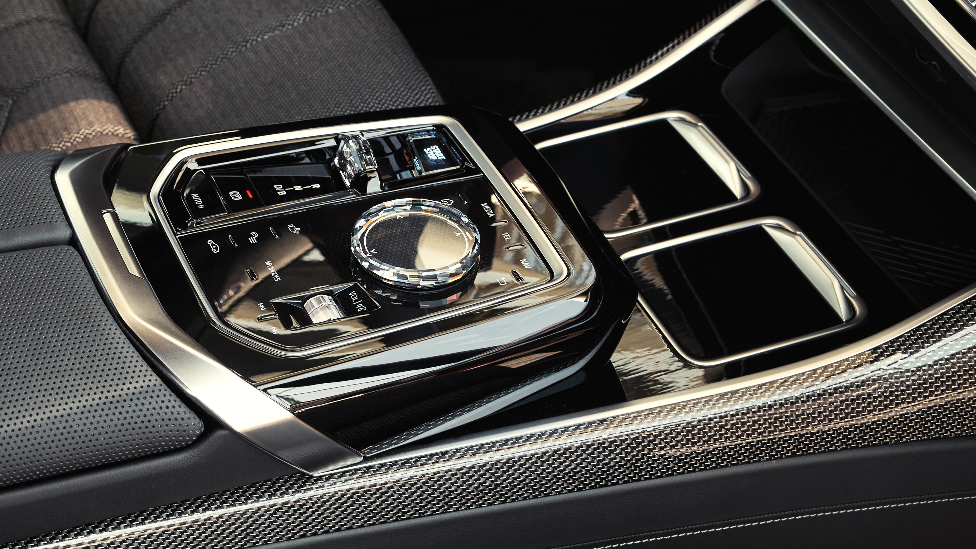 BMW i7 M70 - centre console