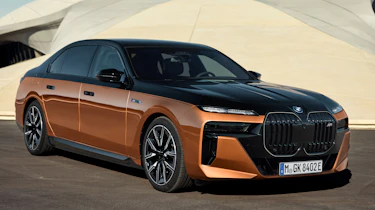 BMW i7 M70 - front