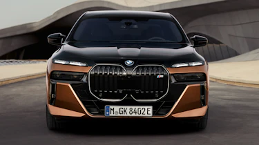 BMW i7 M70 - front 3