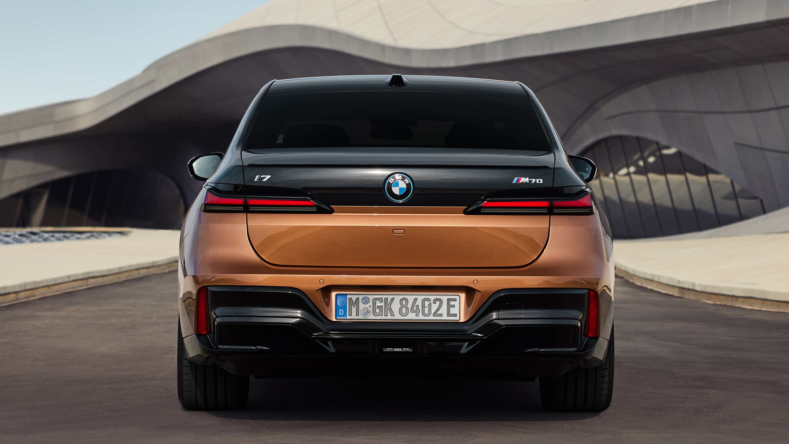 BMW i7 M70 - rear 2
