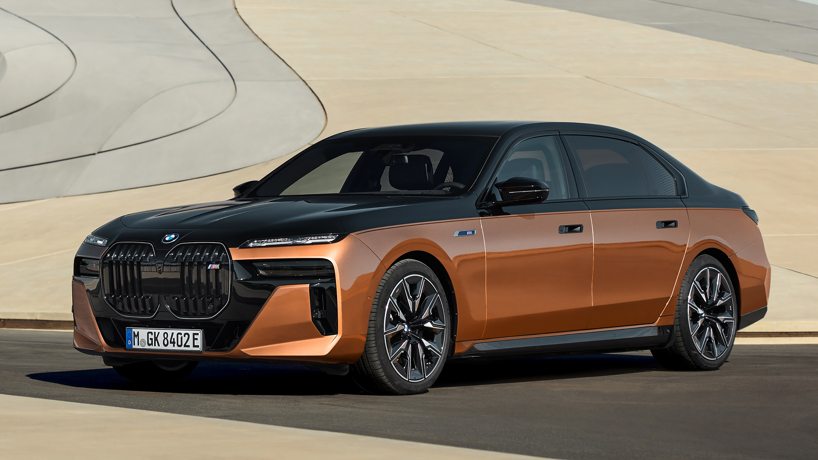 BMW i7 M70 - front 2
