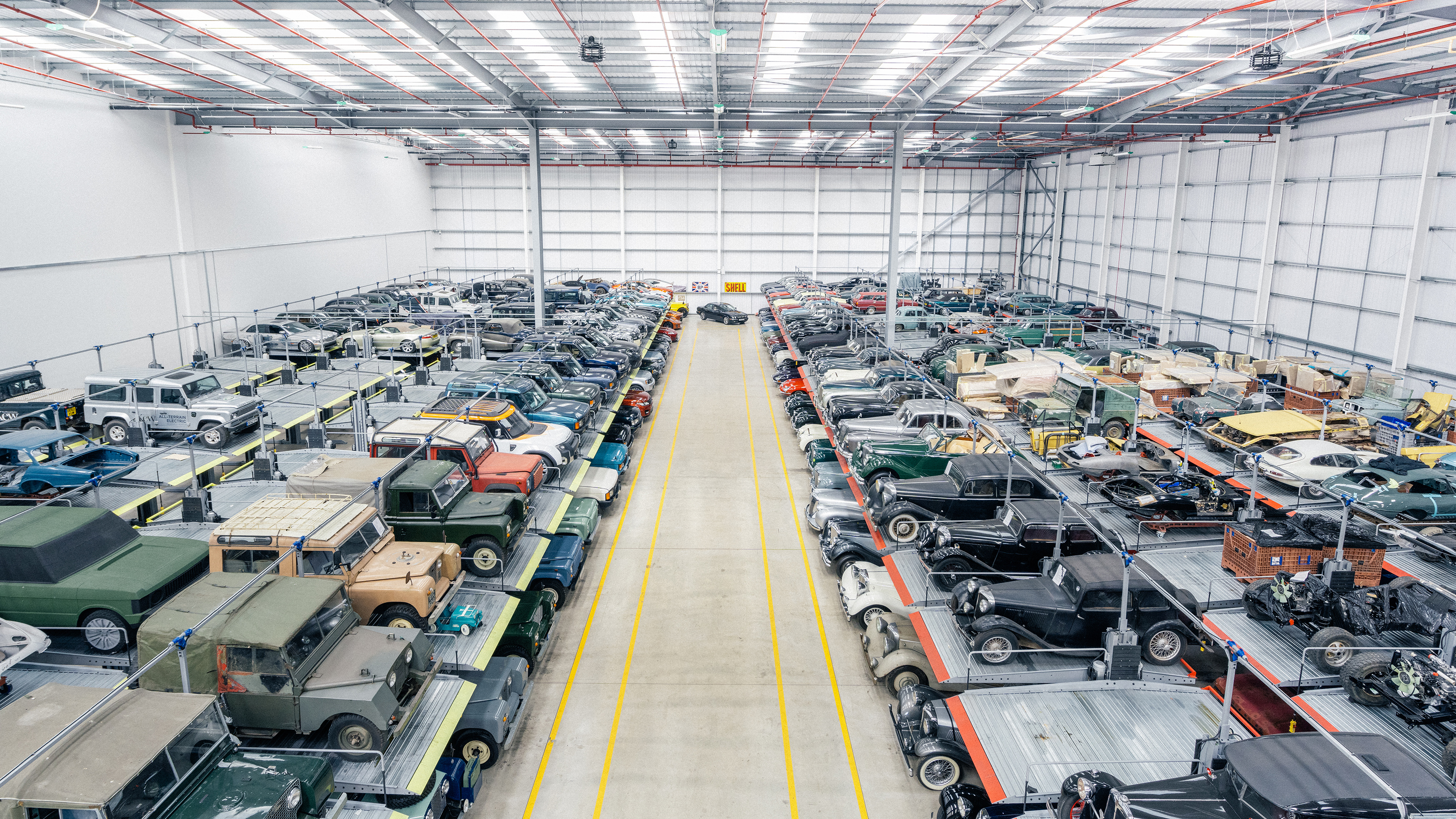 Jaguar Land Rover Classic Workshop 