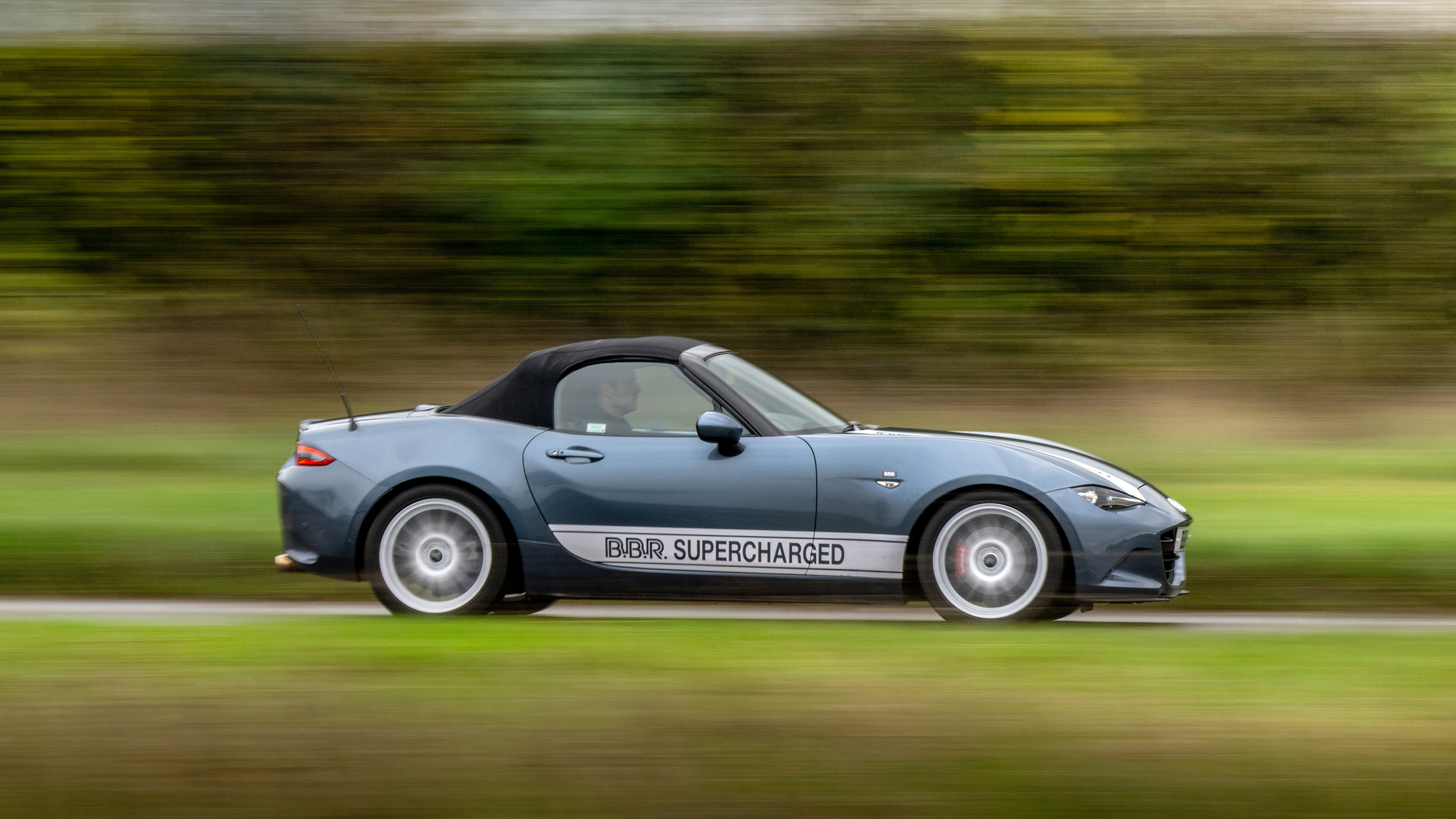 Mazda MX-5 BBR - panning