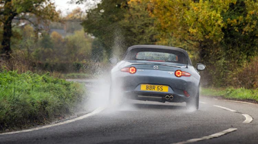 Mazda MX-5 BBR - rear cornering 2
