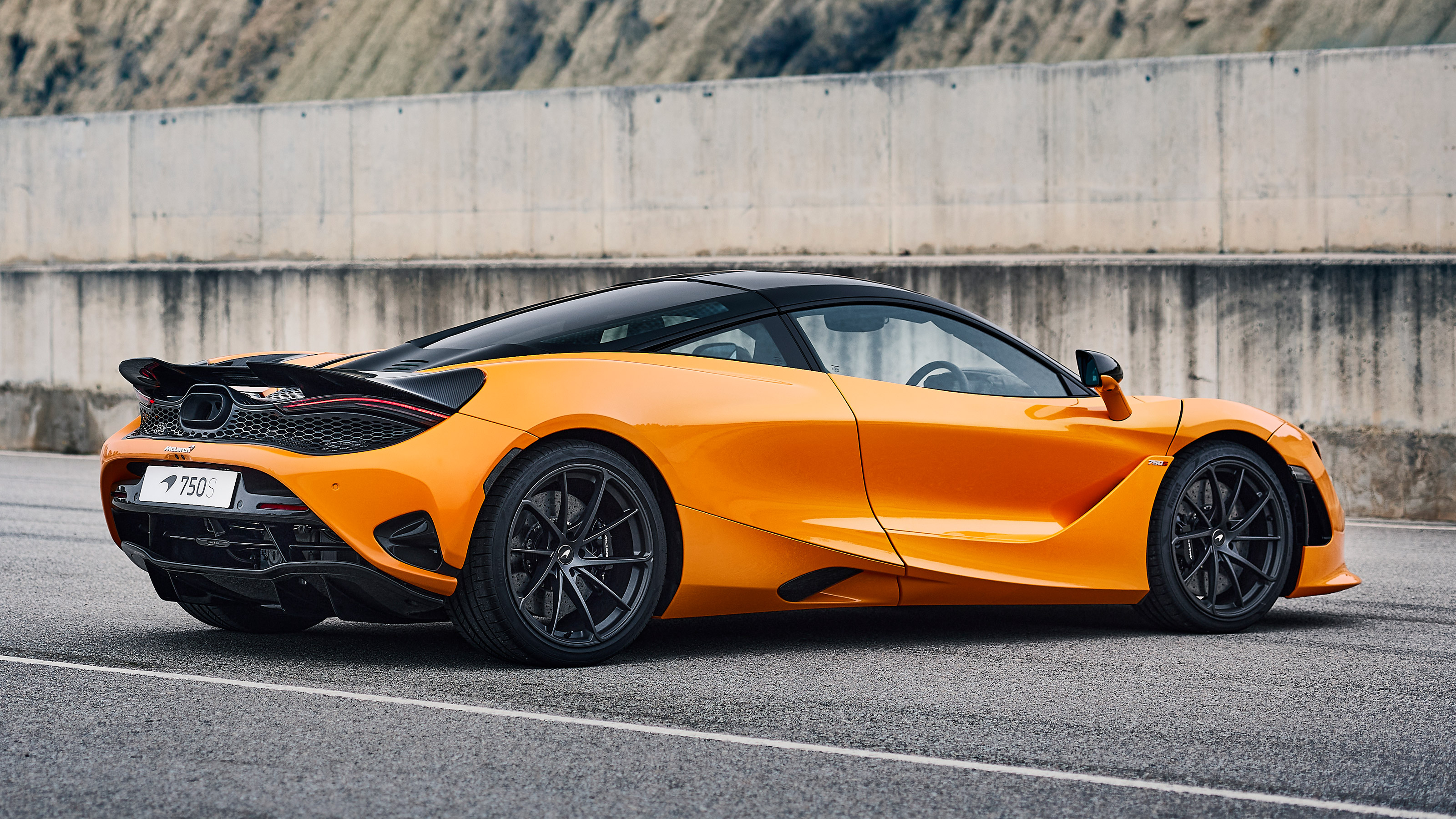 McLaren 750S