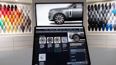 Range Rover – SV