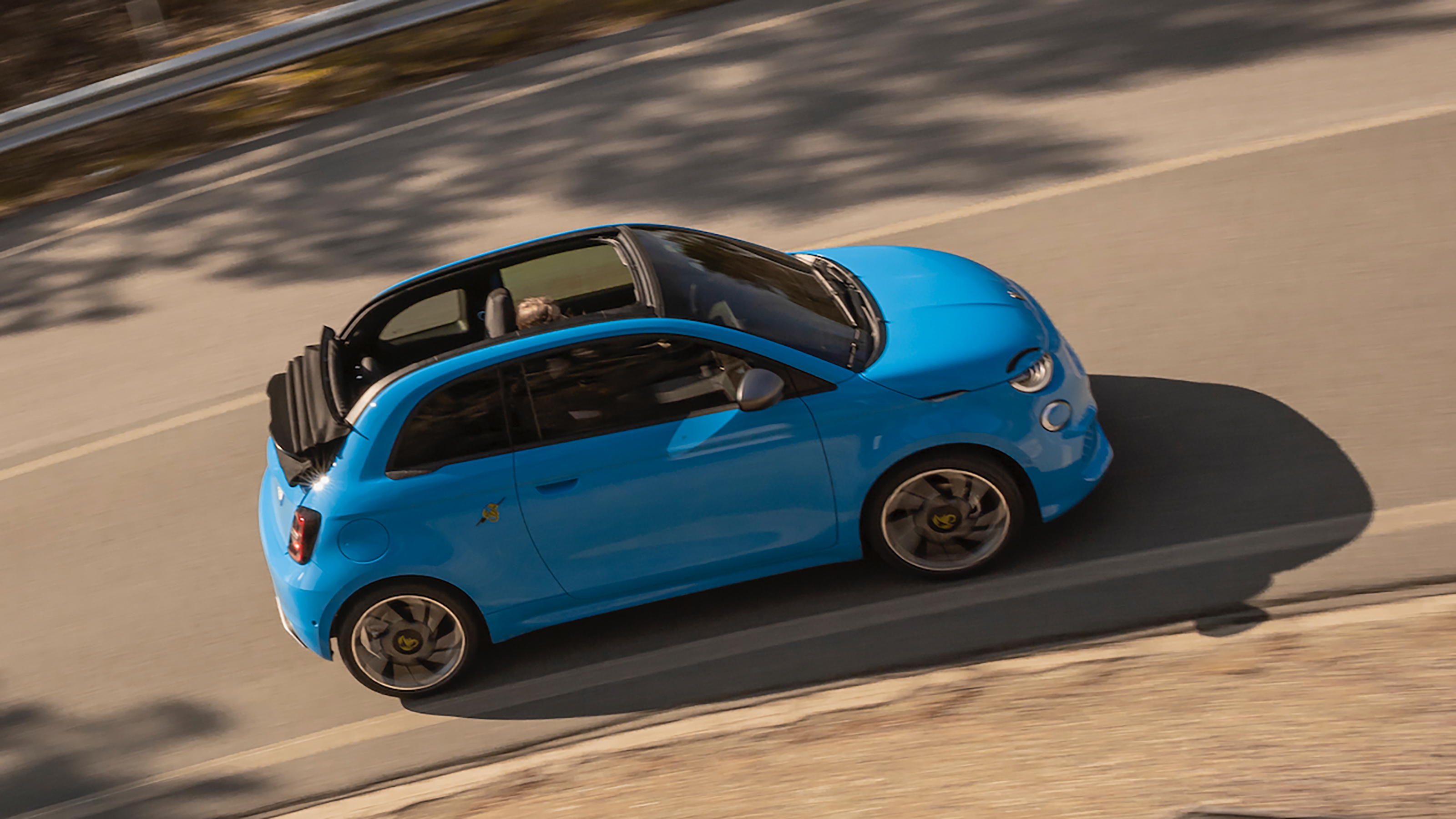 Abarth 500e – roof