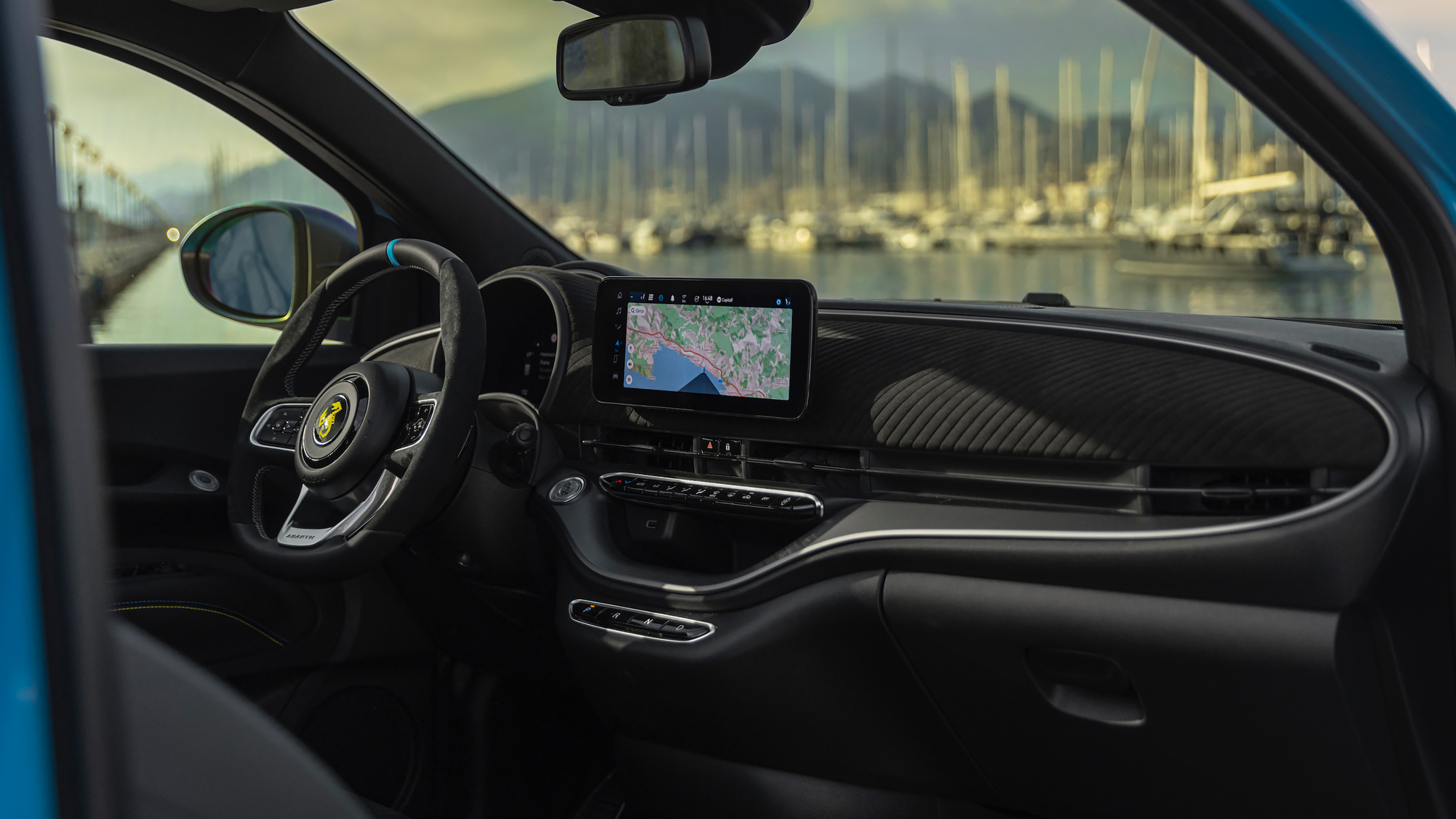 Abarth 500e – dashboard
