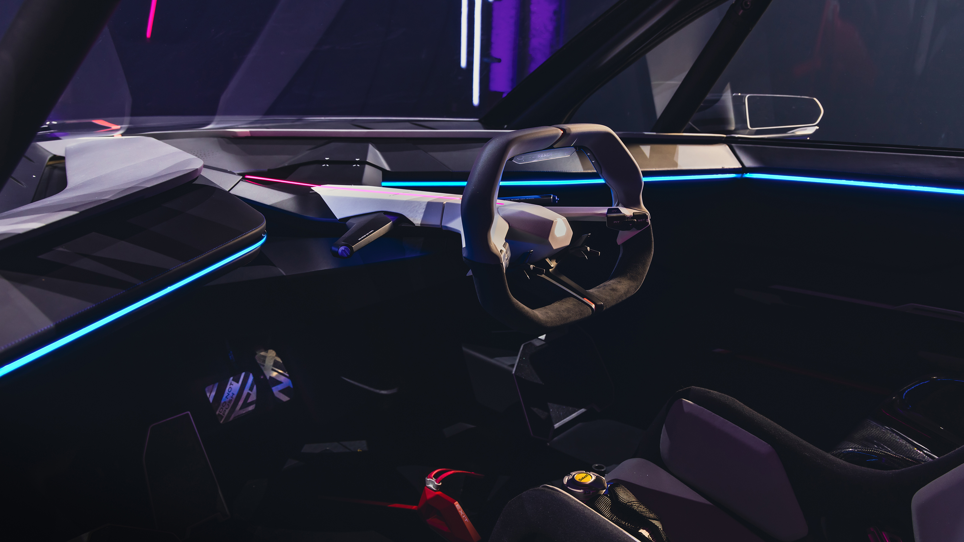 Alpine A290_ß – interior