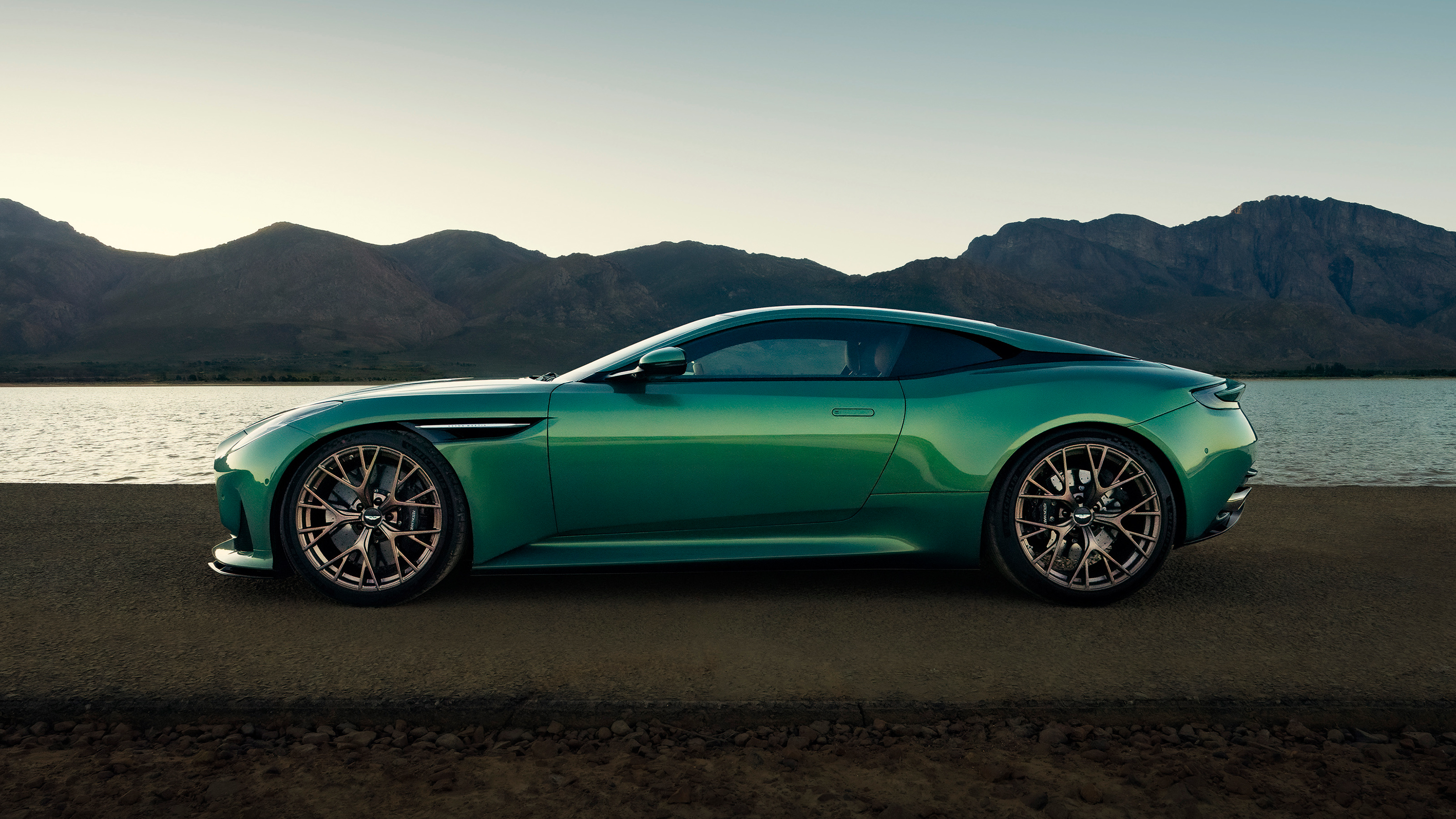 Aston Martin DB12 – side static