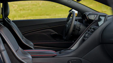 Aston Martin DBS 770 Ultimate – cabin