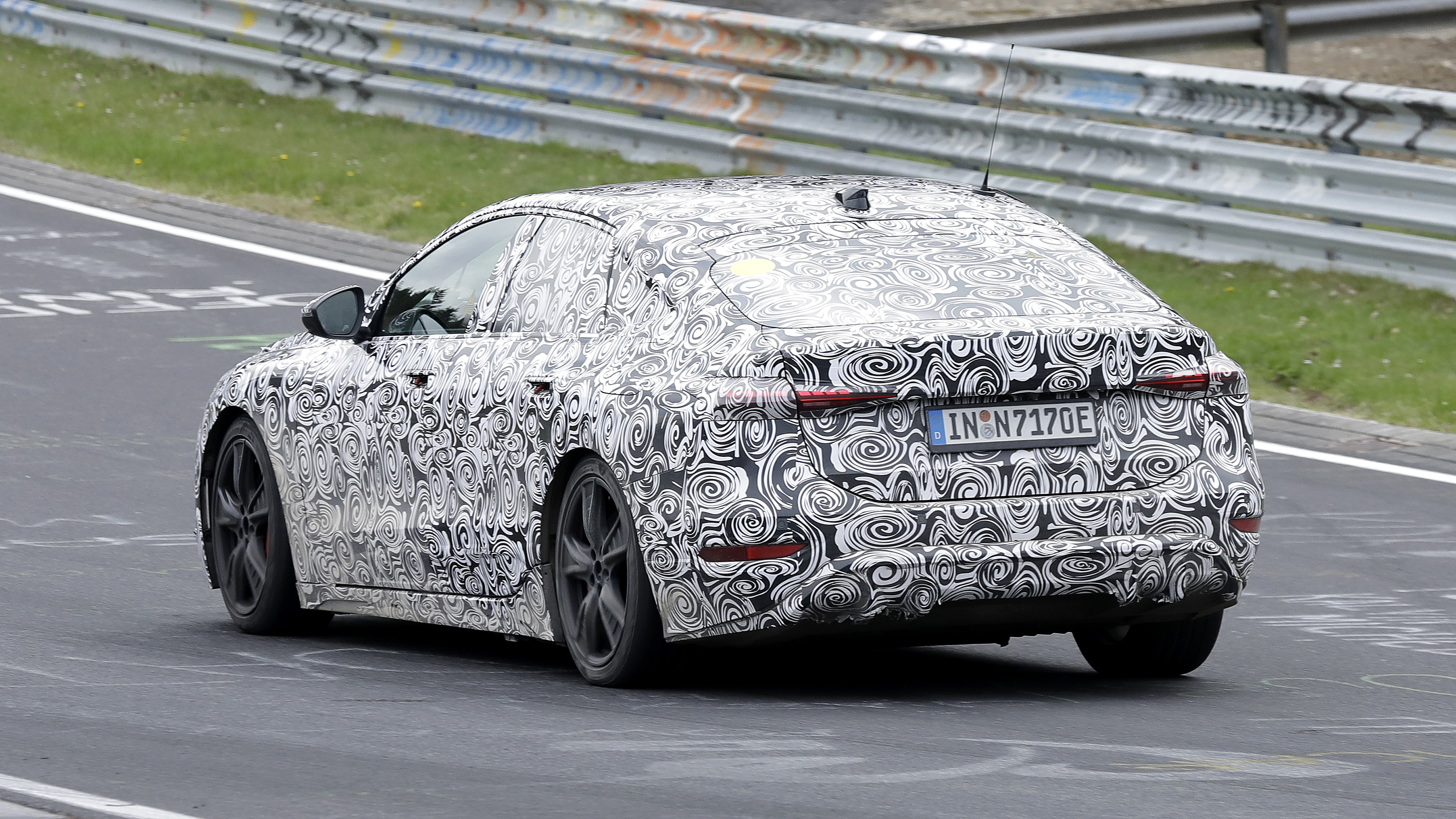 Audi S6 e-tron spy shot – rear cornering