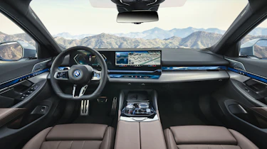 BMW 5-series – interior