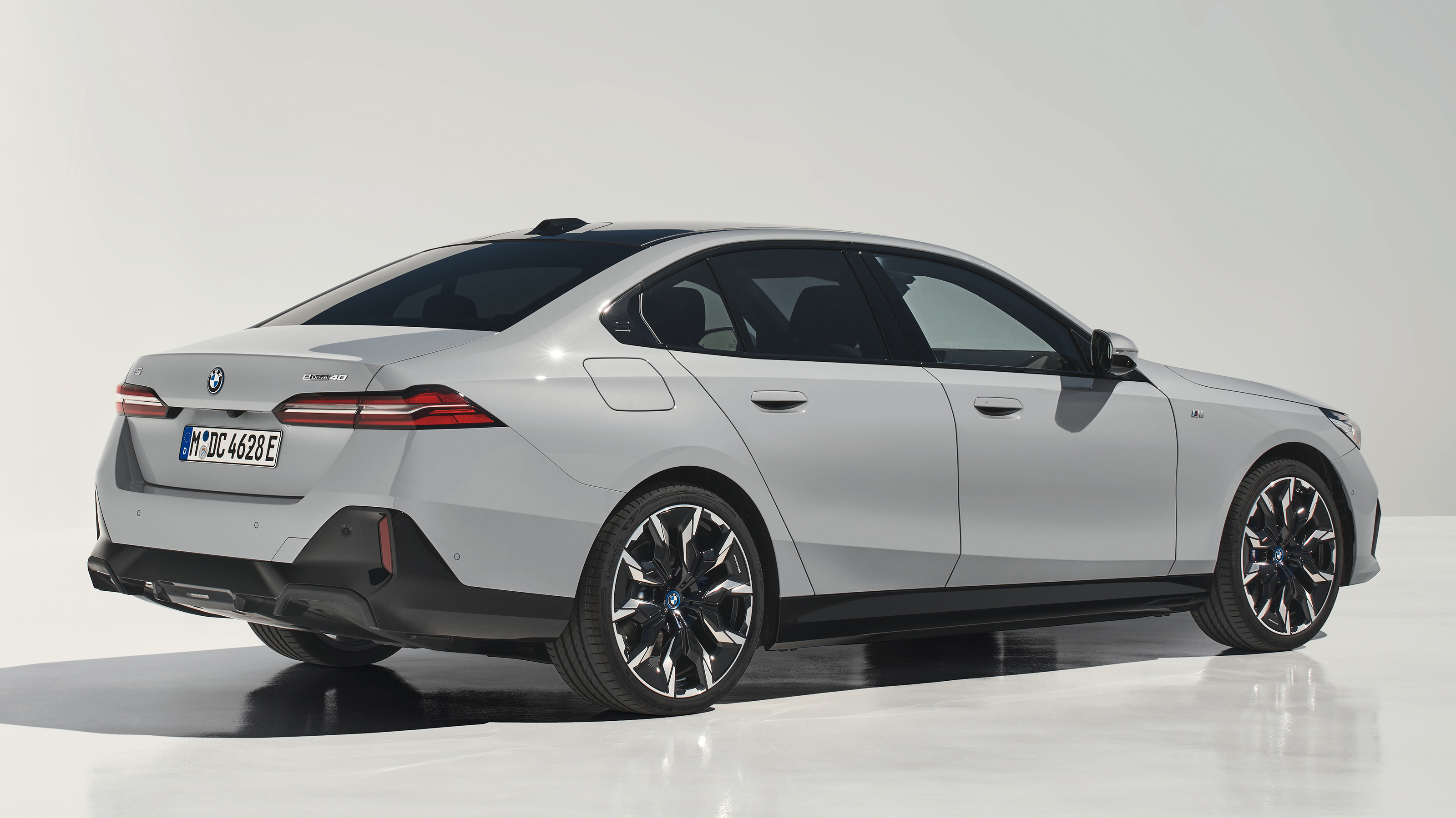 BMW 5-series – static rear