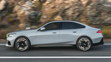BMW 5-series – profile
