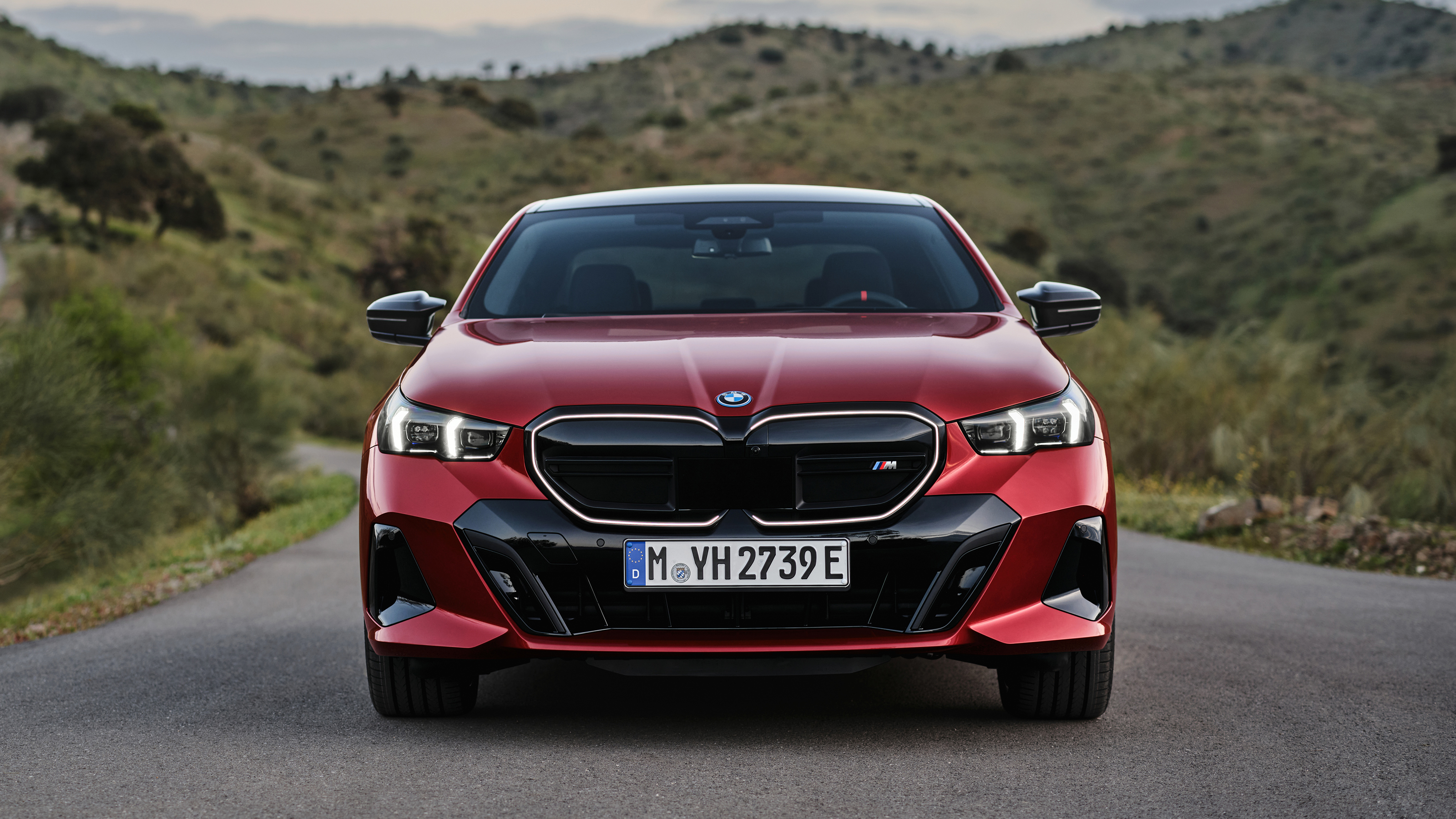 BMW i5 – nose static