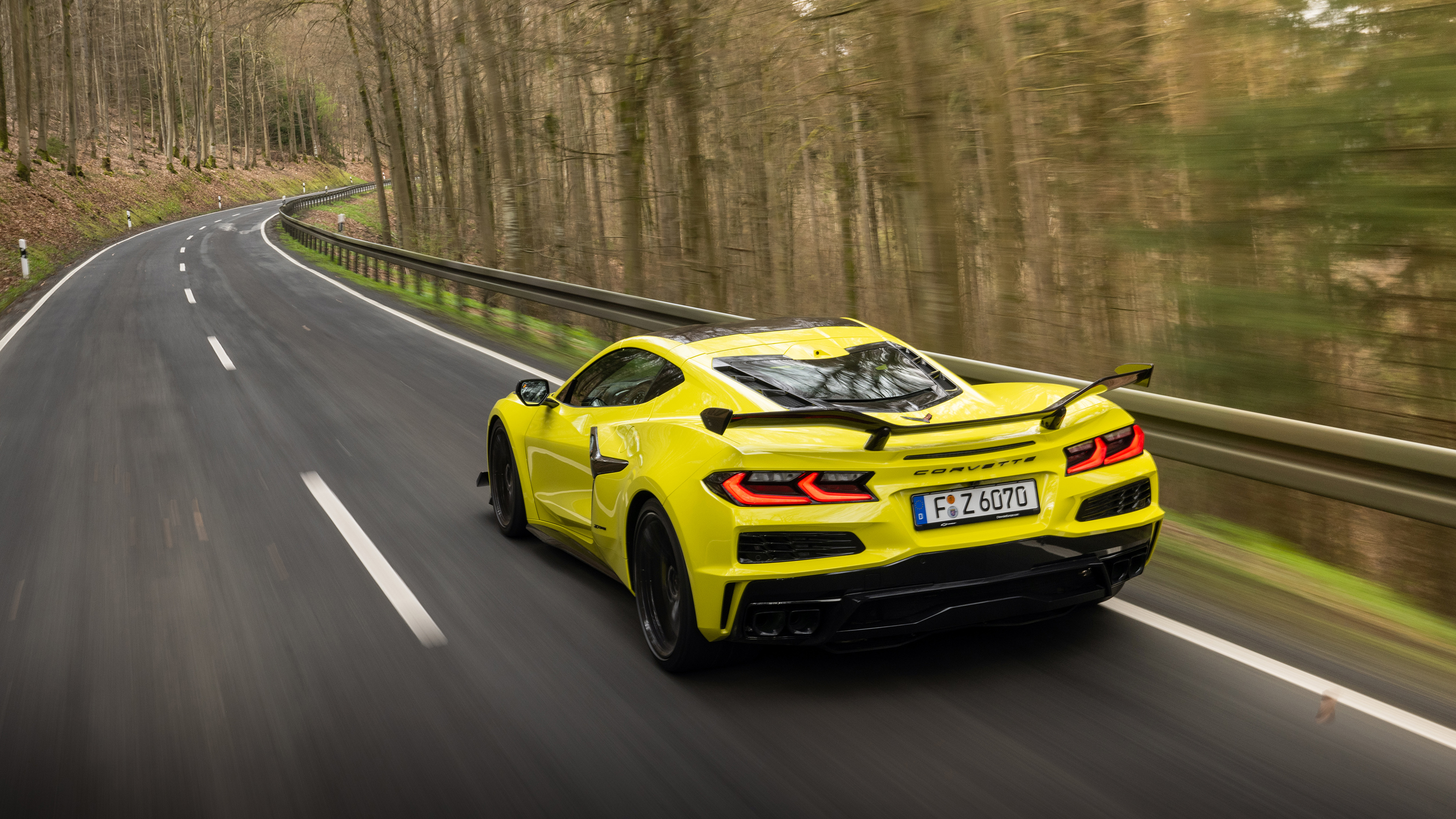 Chevrolet Corvette C8 Z06 – rear tracking