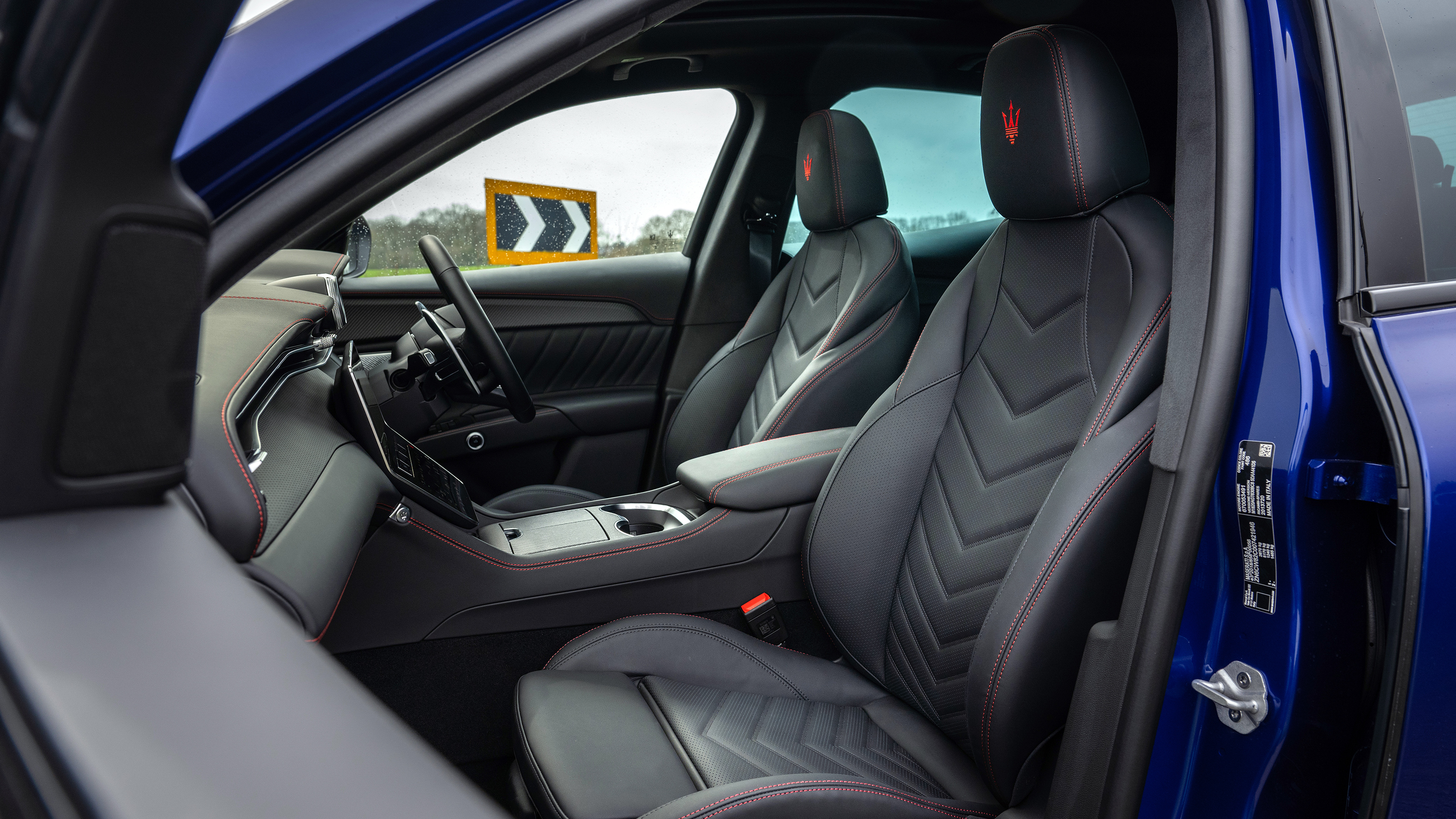 Maserati Grecale Trofeo – interior