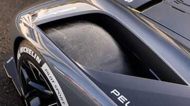 Peugeot 9X8 – wheel arch