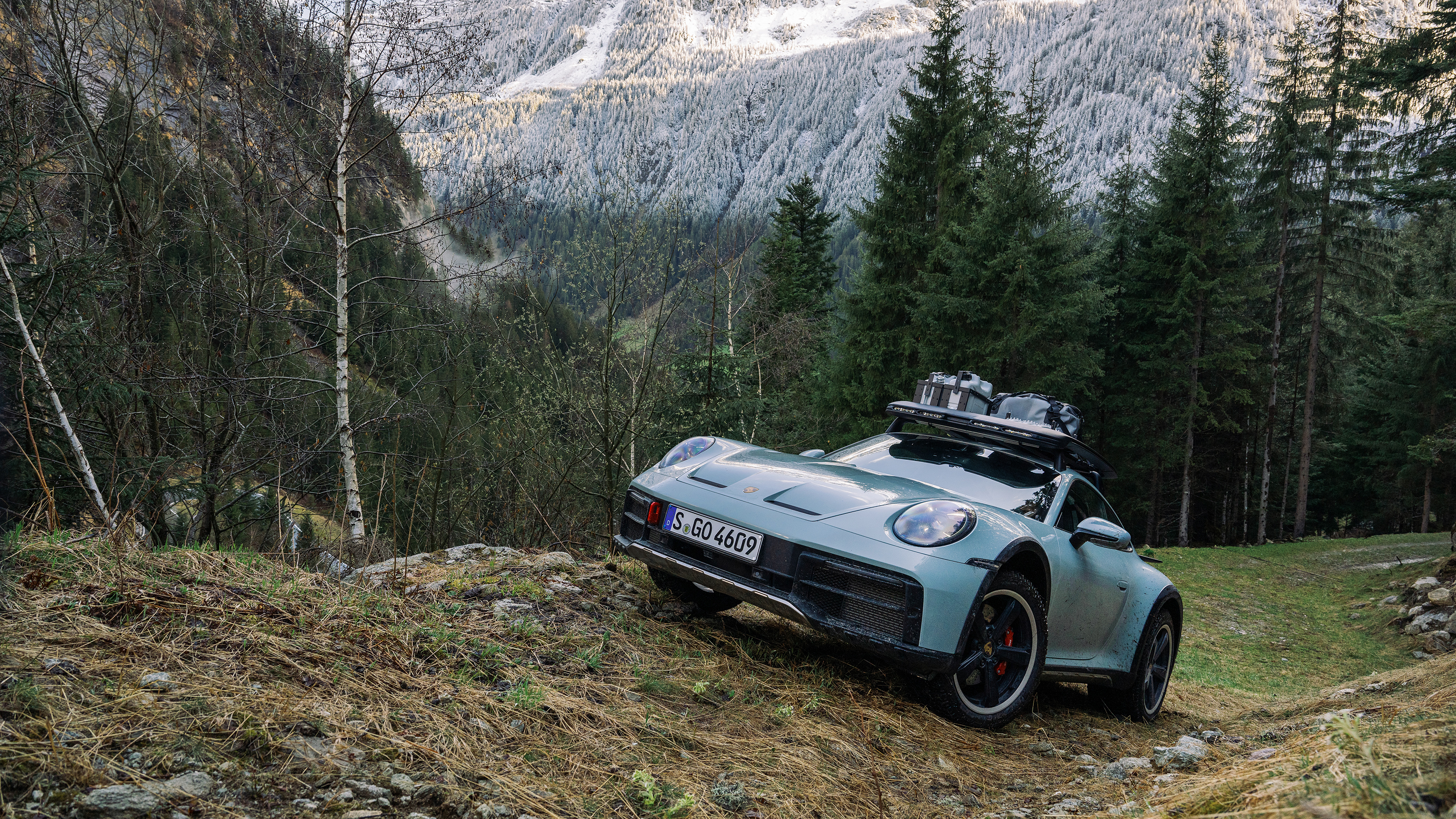 Porsche 911 Dakar – front off road