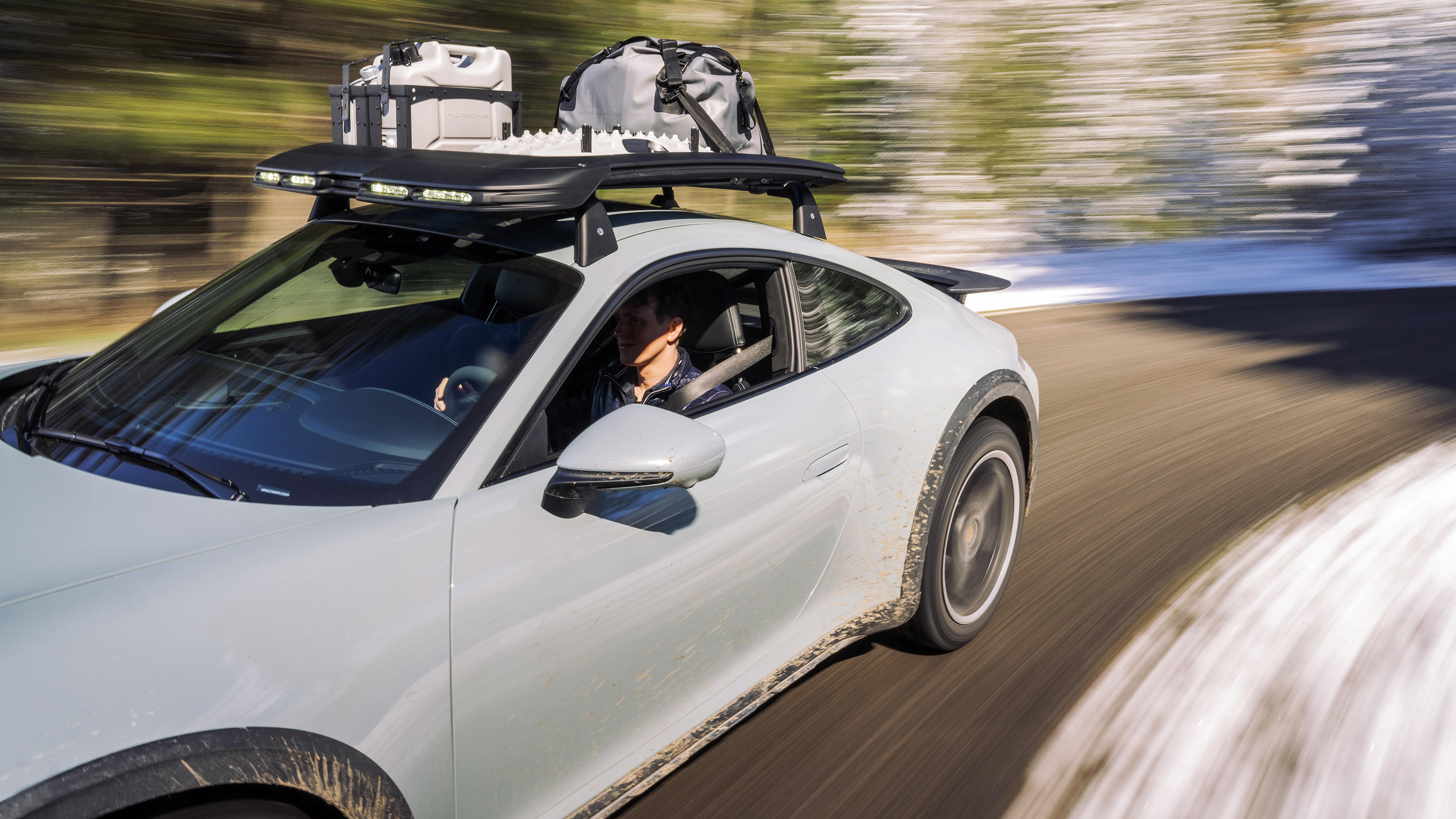 Porsche 911 Dakar – bolt on