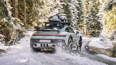 Porsche 911 Dakar – rear action