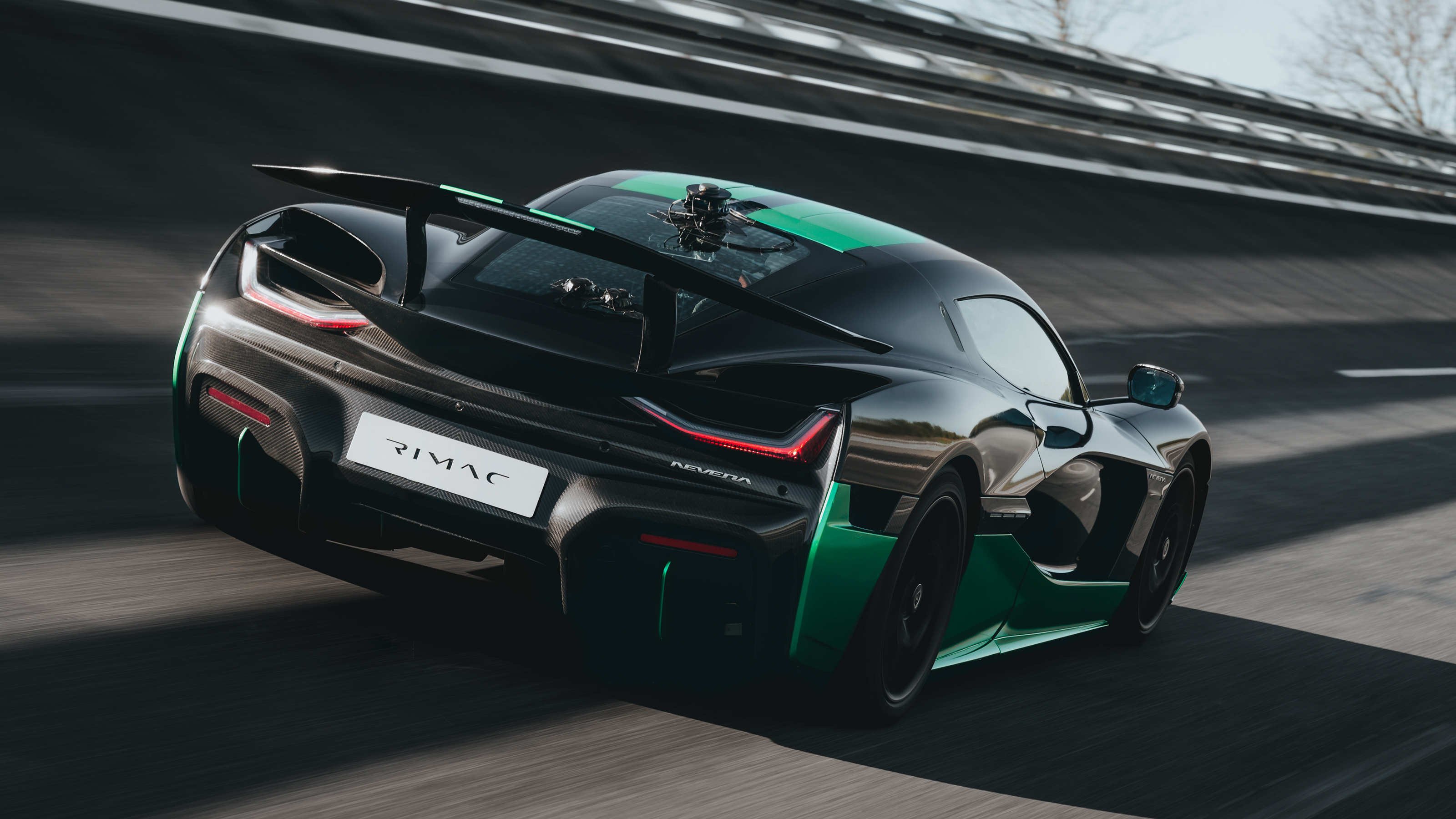 Rimac Nevera – rear