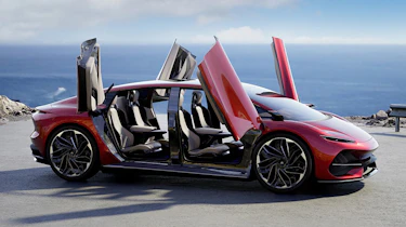 Aehra Sedan – butterfly doors