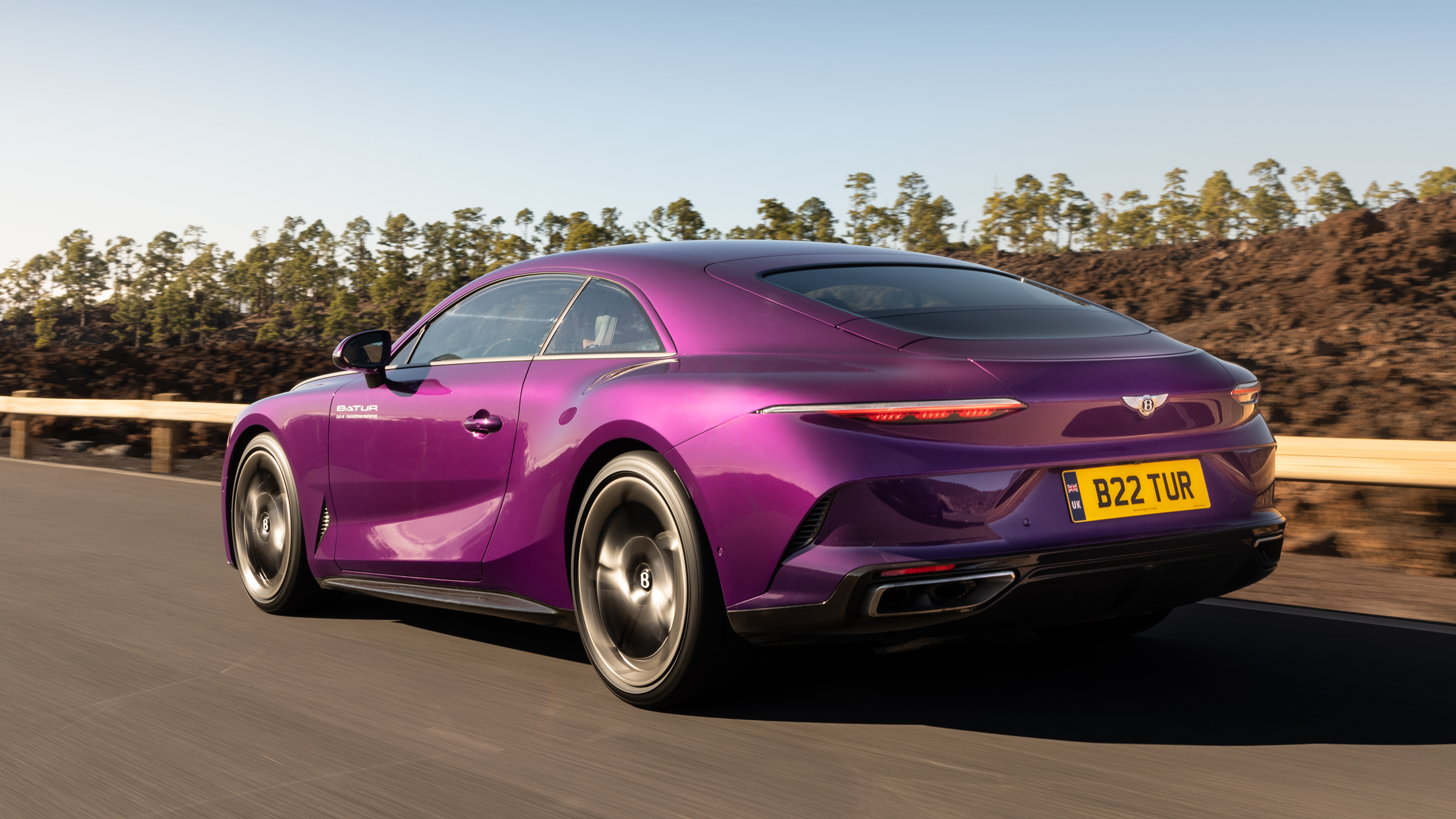 Bentley Batur – rear