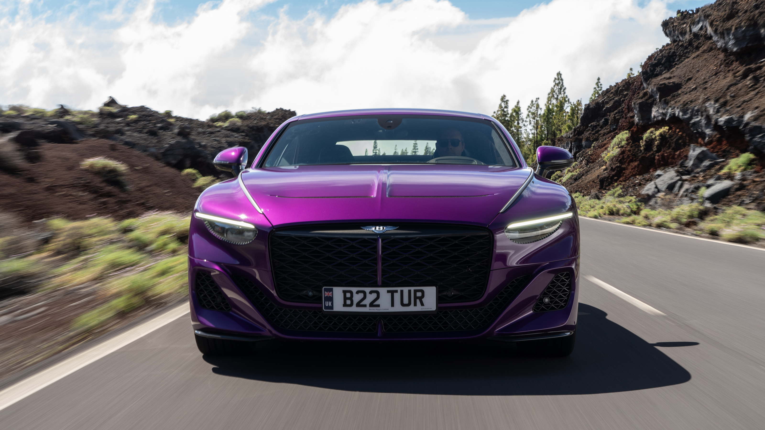 Bentley Batur – nose